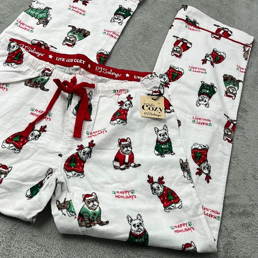 NEW PJ Salvage S‎ 100% Cotton Ivory Happy Howlidays Allover Bulldog Dog Print